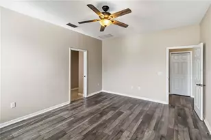 1904 Via Napoli St, Plant City, FL 33566 - Photo 19