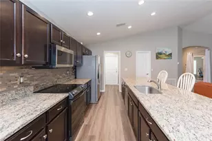 719 Vineyard Reserve Ct, Seffner, FL 33584 - Photo 13