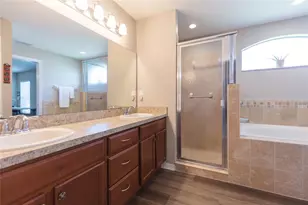 719 Vineyard Reserve Ct, Seffner, FL 33584 - Photo 19