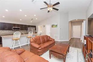 719 Vineyard Reserve Ct, Seffner, FL 33584 - Photo 9