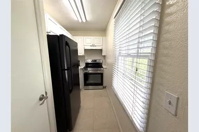 13828 Orange Sunset Drive #202, Tampa, FL 33618 - Photo 5