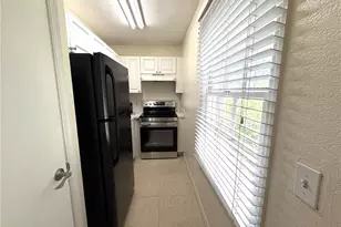 13828 Orange Sunset Dr, Tampa, FL 33618 - Photo 5