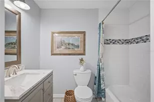 3001 58th Ave S, Saint Petersburg, FL 33712 - Photo 15
