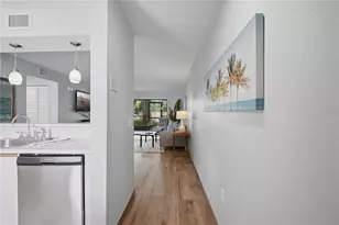 3001 58th Ave S, Saint Petersburg, FL 33712 - Photo 7
