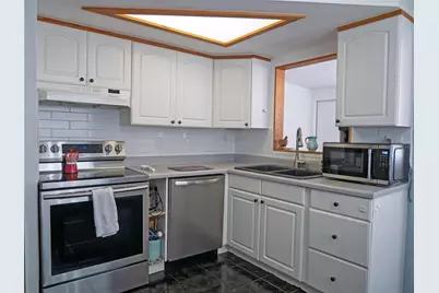 718 Northmoor Avenue N, Saint Petersburg, FL 33702 - Photo 7