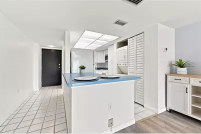 7050 Sunset Drive S #610, South Pasadena, FL 33707 - Photo 5