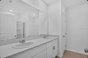 9316 Chiswell Trl, Palmetto, FL 34221 - Photo 5