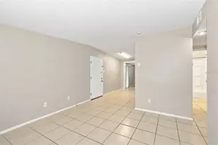 11204 Grant Dr, Port Richey, FL 34668 - Photo 7
