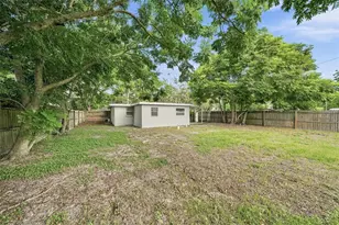 11204 Grant Dr, Port Richey, FL 34668 - Photo 15