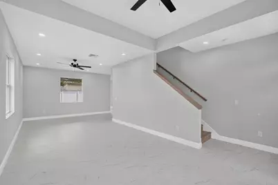 11521 Higdon Drive, Thonotosassa, FL 33592 - Photo 9