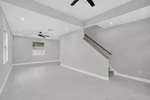 11521 Higdon Dr, Thonotosassa, FL 33592 - Photo 9
