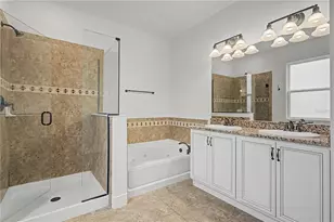 10530 Medford Lake Dr, Riverview, FL 33578 - Photo 15