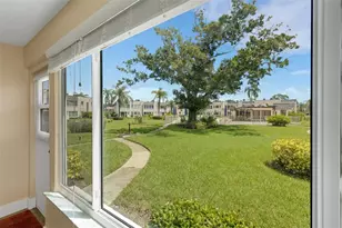 112 Elmwood Cir, Seminole, FL 33777 - Photo 17