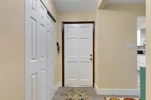 112 Elmwood Cir, Seminole, FL 33777 - Photo 7