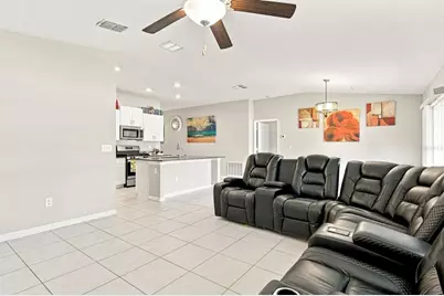 10358 Shady Preserve Drive, Riverview, FL 33578 - Photo 9