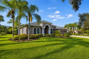 20622 Broadwater Dr, Land O Lakes, FL 34638 - Photo 3