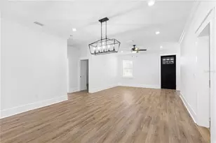 3923 W Gray St, Tampa, FL 33609 - Photo 11