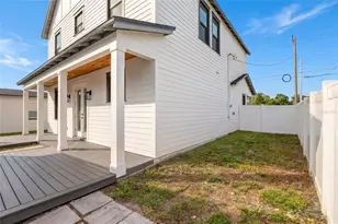3923 W Gray St, Tampa, FL 33609 - Photo 35
