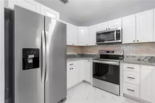 3921 W Gray St, Tampa, FL 33609 - Photo 7