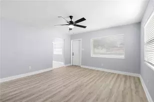 3921 W Gray St, Tampa, FL 33609 - Photo 19