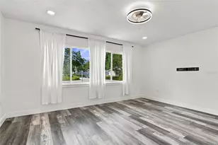 936 Lyndhurst St, Dunedin, FL 34698 - Photo 9
