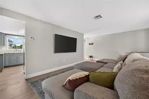 1737 Starlight Dr, Clearwater, FL 33755 - Photo 9