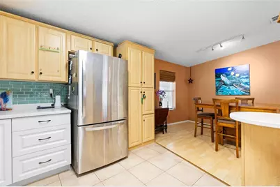 357 Mount Saxon Avenue NE #323, Saint Petersburg, FL 33702 - Photo 15