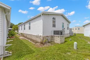 357 Mount Saxon Ave NE, Saint Petersburg, FL 33702 - Photo 21