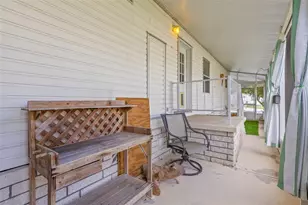 357 Mount Saxon Ave NE, Saint Petersburg, FL 33702 - Photo 19