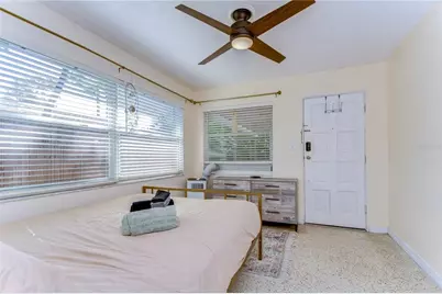 4944 5th Avenue N #B, Saint Petersburg, FL 33710 - Photo 9