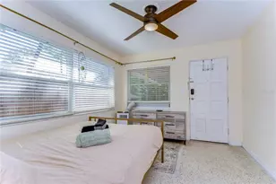 4944 5th Ave N, Saint Petersburg, FL 33710 - Photo 9