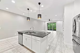 17871 Stella Moon Pl, Lutz, FL 33558 - Photo 9