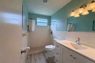 2361 Ecuadorian Way, Clearwater, FL 33763 - Photo 9