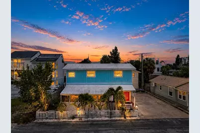 120 93rd Avenue, Treasure Island, FL 33706 - Photo 1