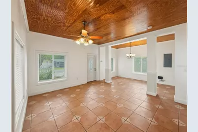 211 E 131st Avenue, Tampa, FL 33612 - Photo 7