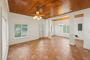 211 E 131st Ave, Tampa, FL 33612 - Photo 7