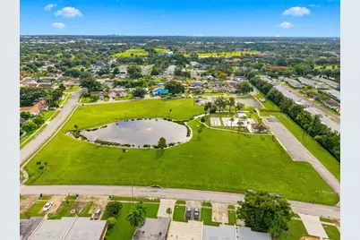 9812 85th Way, Seminole, FL 33777 - Photo 29