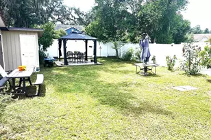 902 Samy Dr, Tampa, FL 33613 - Photo 13
