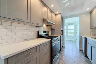 1847 Shore Dr S, South Pasadena, FL 33707 - Photo 11
