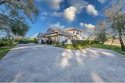 9606 Ripley Road, Thonotosassa, FL 33592 - Photo 1