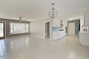 4511 S Gaines Rd, Tampa, FL 33611 - Photo 3