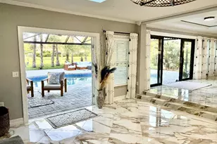 154 Lookout Point Dr, Osprey, FL 34229 - Photo 9
