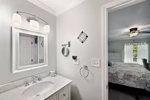 5257 Beach Dr SE, Saint Petersburg, FL 33705 - Photo 29