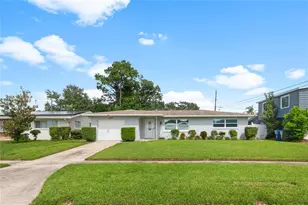 487 Lake Hill Ln, Largo, FL 33771 - Photo 1