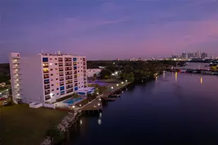 2780 N Riverside Dr, Tampa, FL 33602 - Photo 1