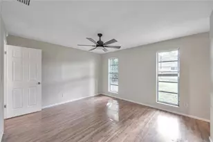 1995 Meadow Dr, Clearwater, FL 33763 - Photo 23