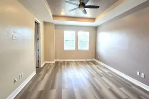 4887 Isola Ct, Wesley Chapel, FL 33543 - Photo 7