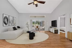9387 French Quarters Cir, Weeki Wachee, FL 34613 - Photo 17