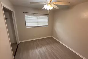 1806 N Waterman Dr, Valrico, FL 33594 - Photo 13
