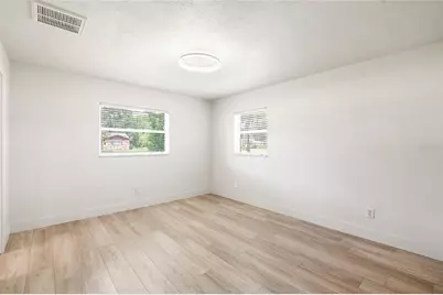 8212 Sunny Vale Place, Tampa, FL 33615 - Photo 31